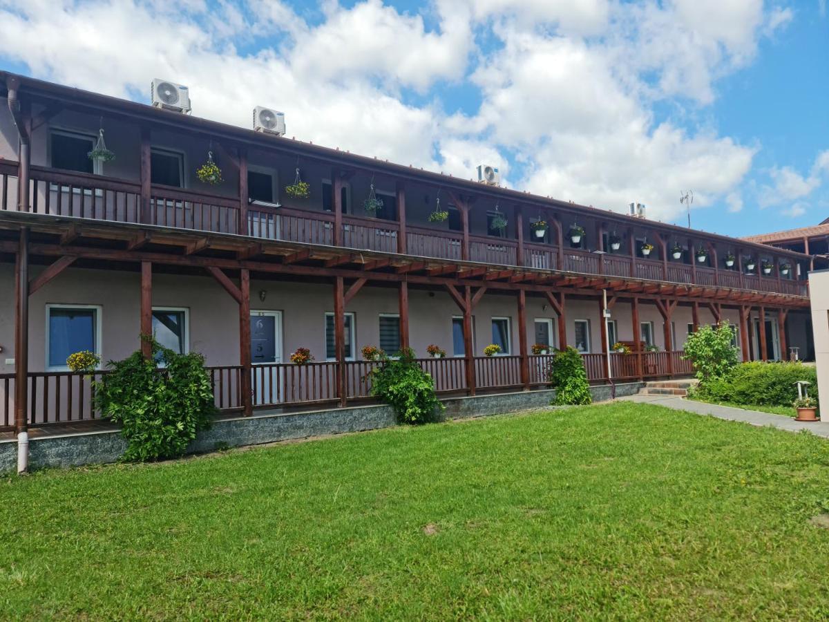 Sweet Life Wellness Apartments 에게르잘록 외부 사진
