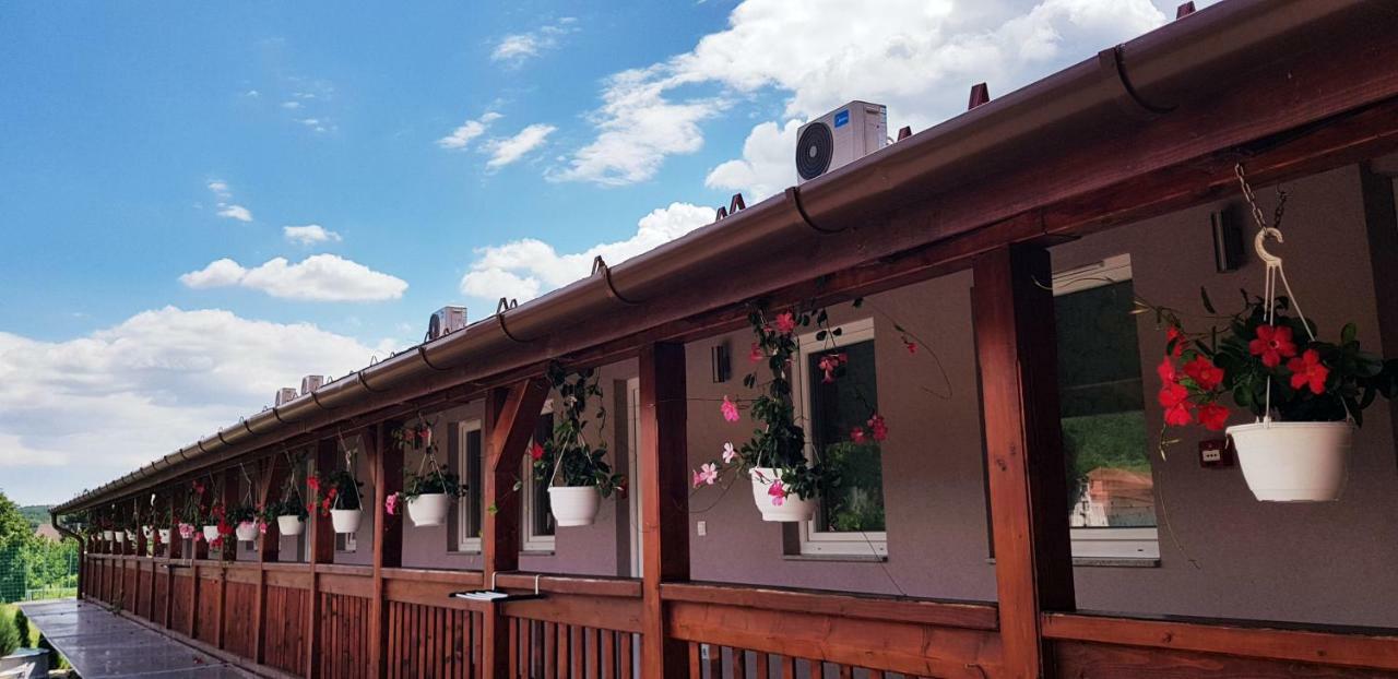 Sweet Life Wellness Apartments 에게르잘록 외부 사진